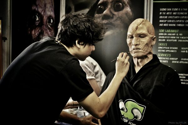 สอนแต่งหน้าเอฟเฟกต์